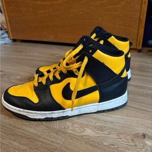 Nike Black and Gray Sneakers